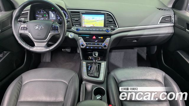 Hyundai AVANTE 2016 — photo 7