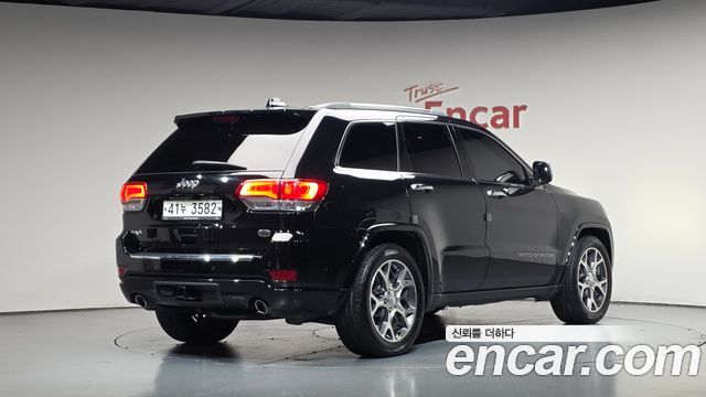Jeep Cherokee 2019 — photo 2