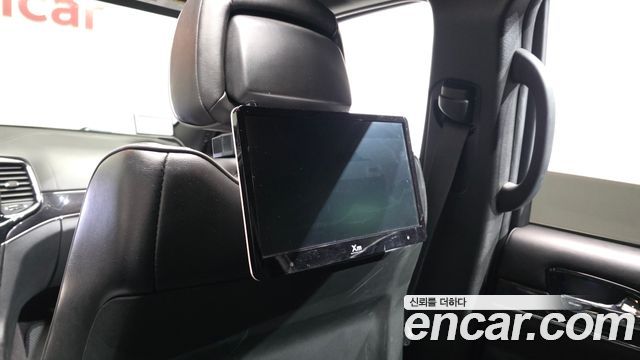 Jeep Cherokee 2019 — photo 24