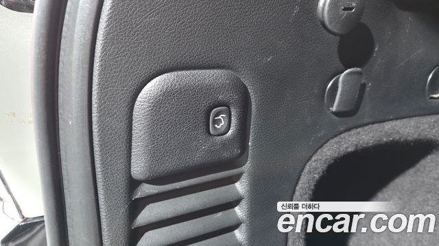 Jeep Cherokee 2019 — photo 27