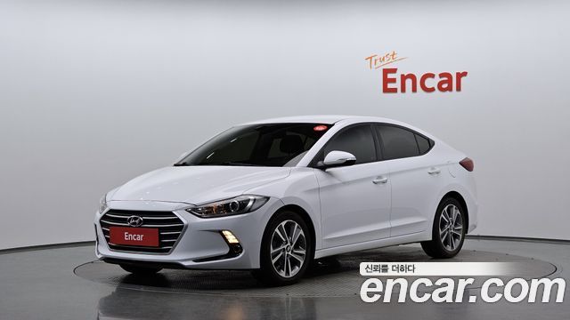 Hyundai AVANTE 2018 — photo 1