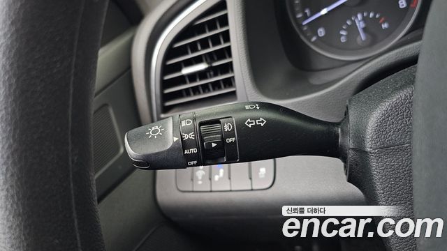 Hyundai AVANTE 2018 — photo 26