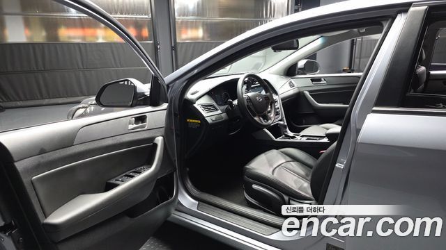 Hyundai Sonata 2017 — photo 10