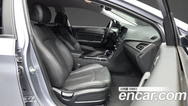 Hyundai Sonata 2017 — photo 11