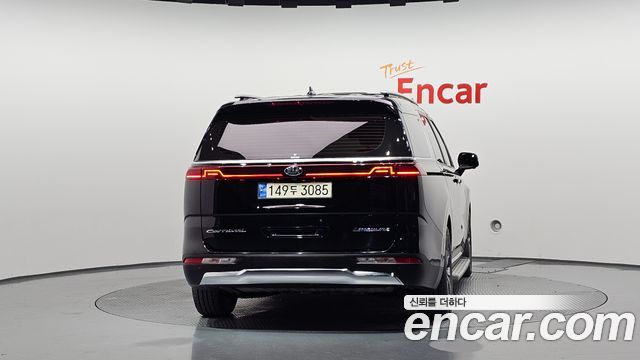Kia Canival 2021 — photo 4