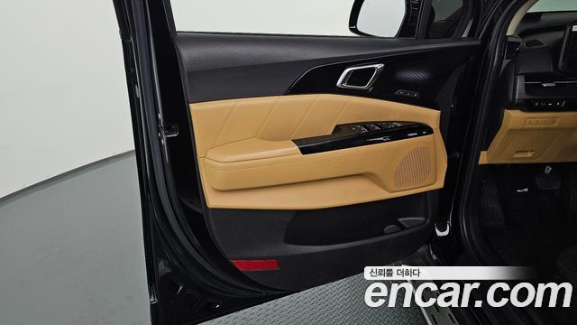 Kia Canival 2021 — photo 14
