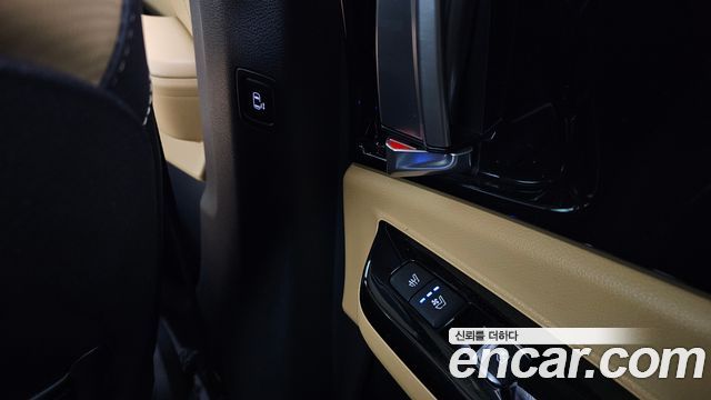 Kia Canival 2021 — photo 37