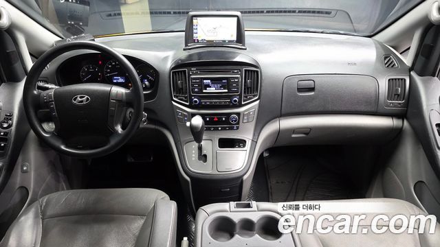 Hyundai Starex 2016 — photo 10