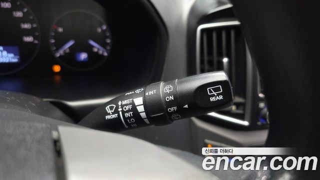 Hyundai Starex 2016 — photo 28