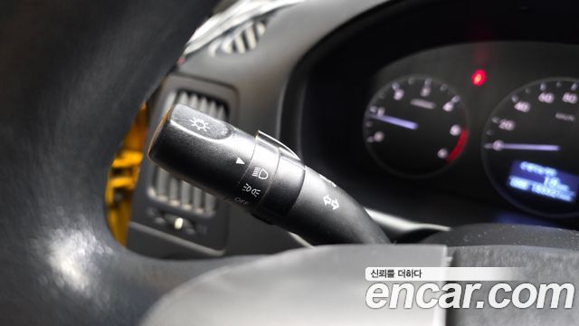 Hyundai Starex 2016 — photo 30