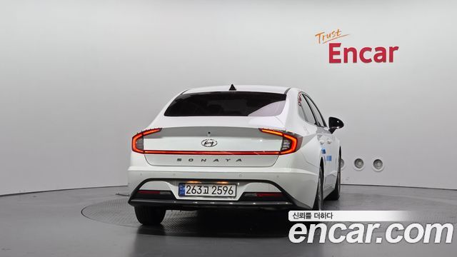Hyundai Sonata 2022 — photo 4