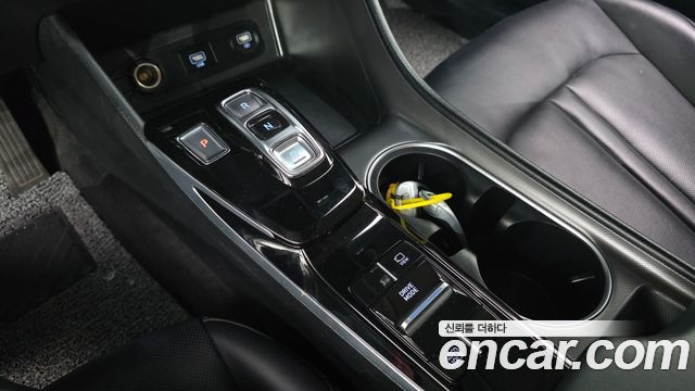 Hyundai Sonata 2022 — photo 9