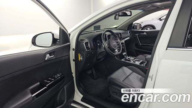 Kia Sportage 2016 — photo 13
