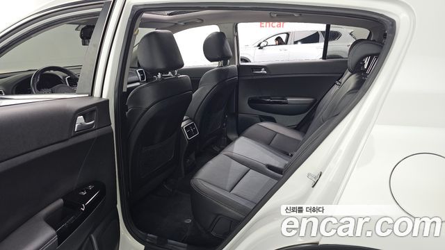 Kia Sportage 2016 — photo 17