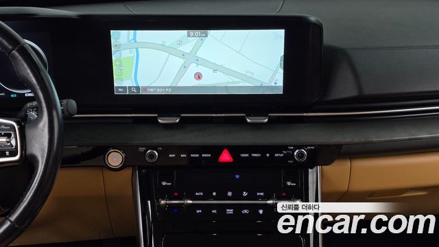 Kia Canival 2023 — photo 18