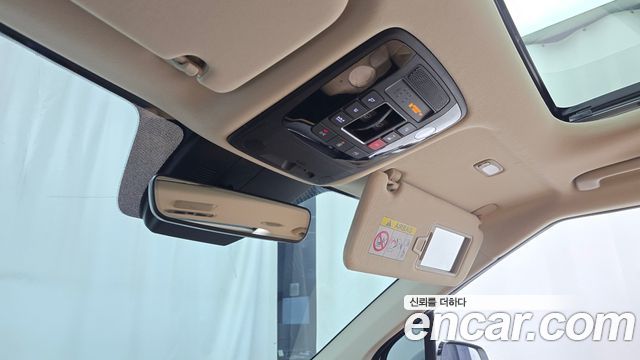 Kia Canival 2023 — photo 21