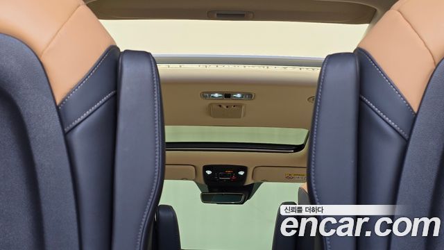 Kia Canival 2023 — photo 24