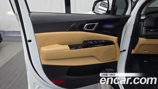 Kia Canival 2023 — photo 14