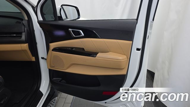 Kia Canival 2023 — photo 15