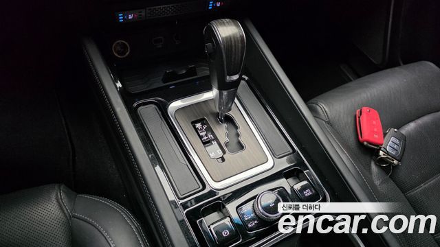 KG Mobility Rexton 2018 — photo 12