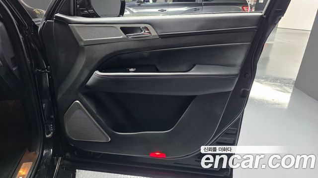 KG Mobility Rexton 2018 — photo 15