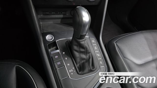 Volkswagen Tiguan 2020 — photo 12