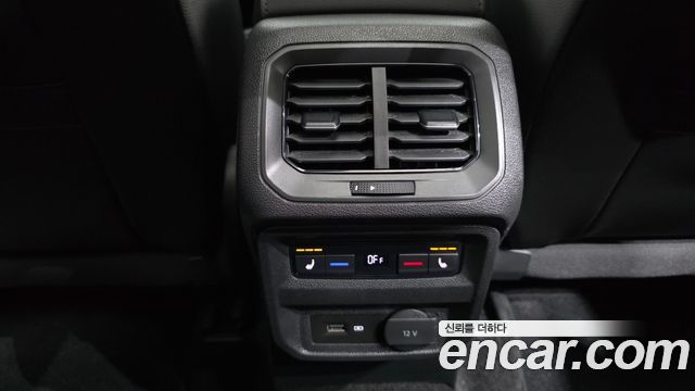 Volkswagen Tiguan 2020 — photo 24