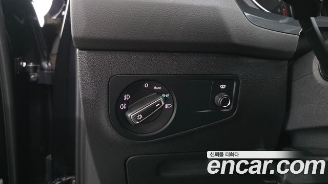 Volkswagen Tiguan 2020 — photo 30