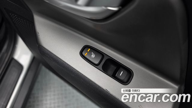 Kia Niro 2023 — photo 17