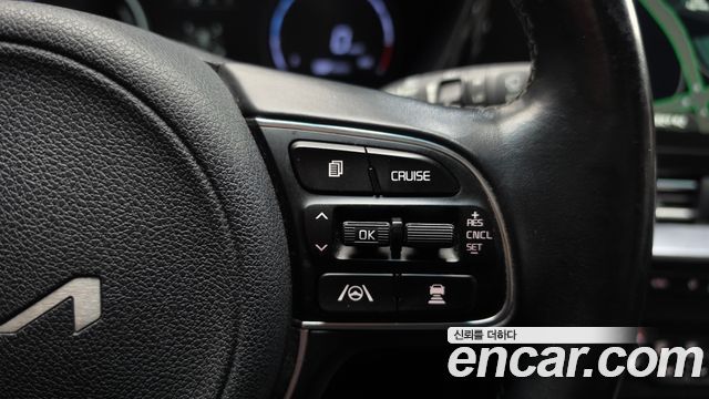 Kia Niro 2023 — photo 18