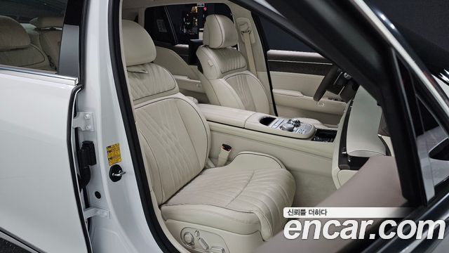 Genesis G90 2022 — photo 13