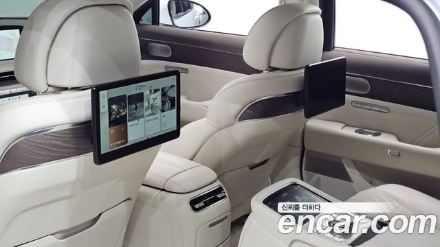 Genesis G90 2022 — photo 24