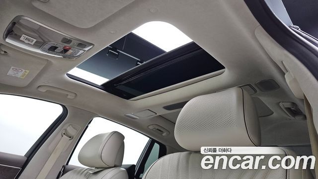 Genesis G90 2022 — photo 25