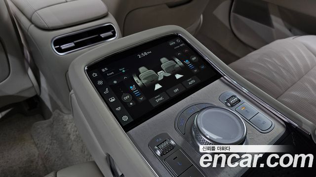 Genesis G90 2022 — photo 29