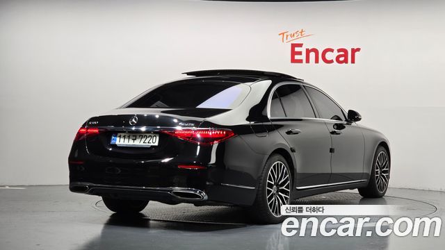 Mercedes-Benz S-Class 2022 — photo 2