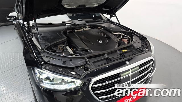 Mercedes-Benz S-Class 2022 — photo 6