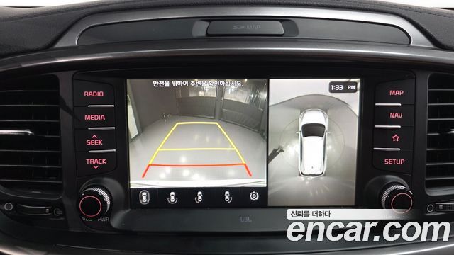 Kia Sorento 2018 — photo 21