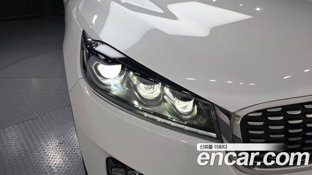 Kia Sorento 2018 — photo 8