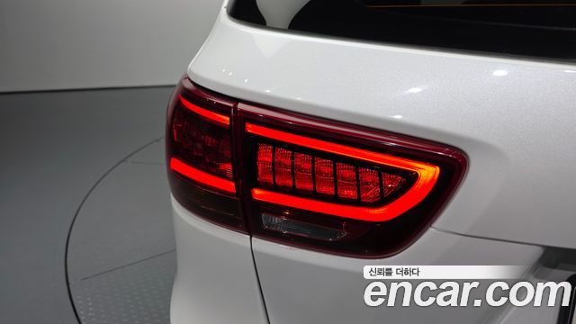Kia Sorento 2018 — photo 9