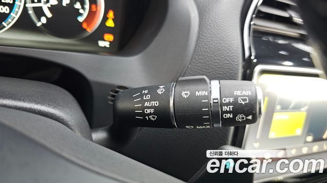 Jaguar F-PACE 2018 — photo 30