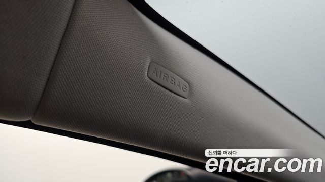 Jaguar F-PACE 2018 — photo 32