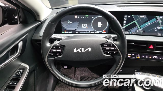 Kia EV6 2022 — photo 19
