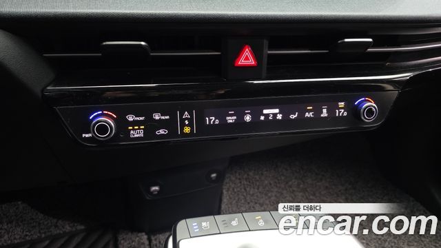Kia EV6 2022 — photo 23