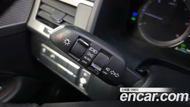 KG Mobility Rexton 2019 — photo 23