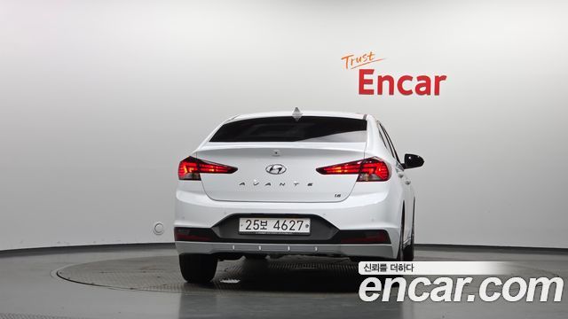Hyundai AVANTE 2020 — photo 4