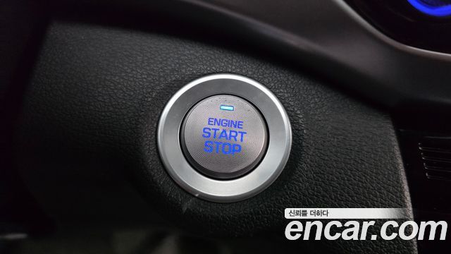 Hyundai AVANTE 2020 — photo 27