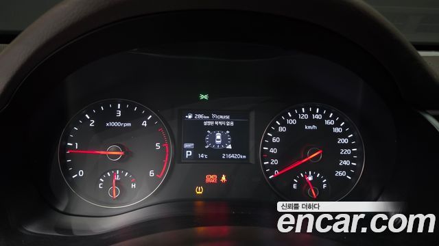 Kia K7 2016 — photo 11