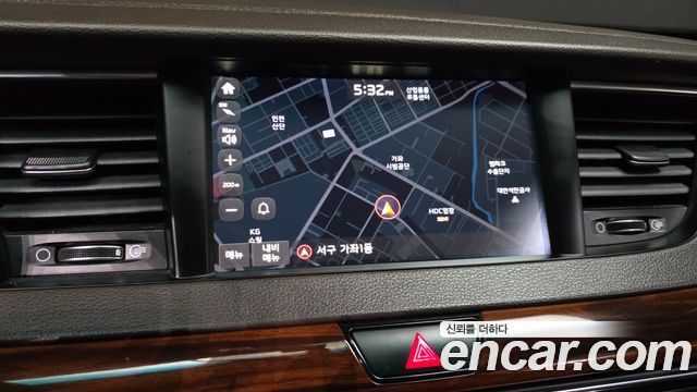 Kia K7 2016 — photo 21