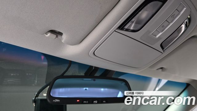 Kia K7 2016 — photo 24