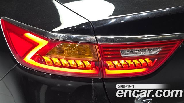 Kia K7 2016 — photo 9